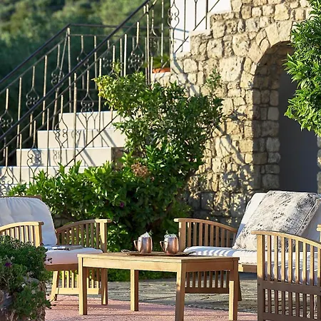 Glavas Resort 3*