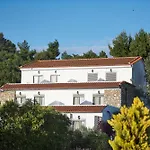 Θέρετρο Glavas 3*