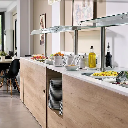 منتجع Glavas 3*