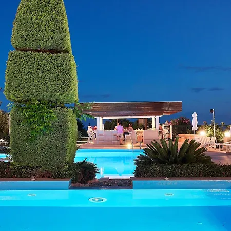 Glavas Resort