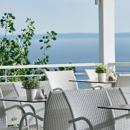 Glavas Resort 3*